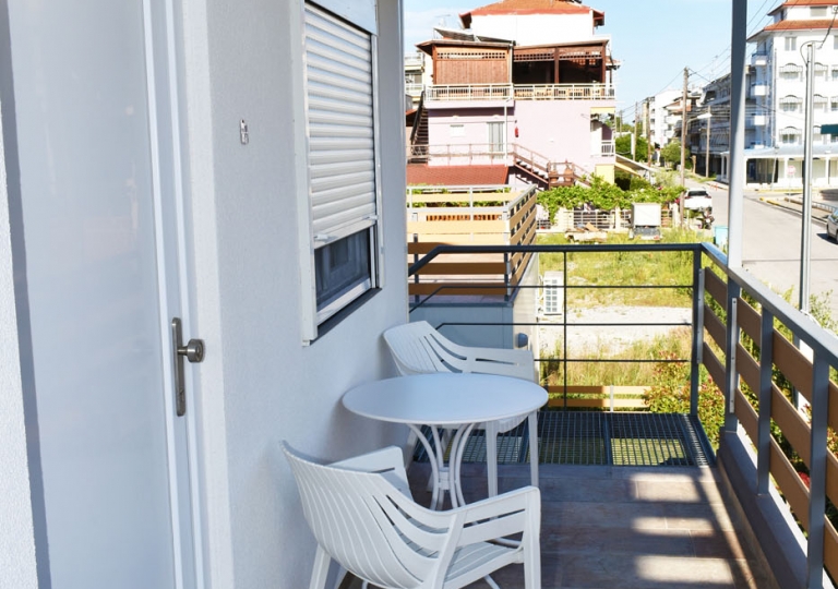 GARDEN ROOMS BALCONY