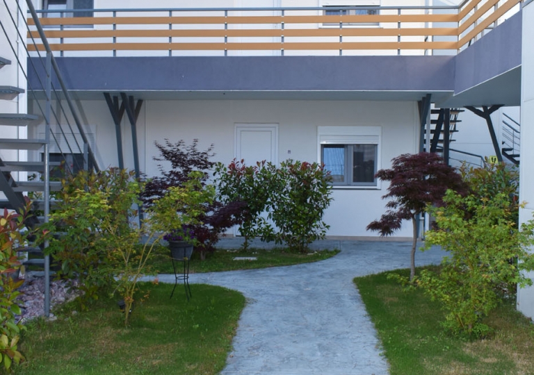 GARDEN ROOMS OUTSIDE BACK